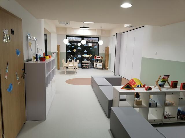 Sala przedszkola po sprzątaniu poremontowym